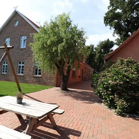 Ferien- Und Reiterhof Klein 아파트 Stavern